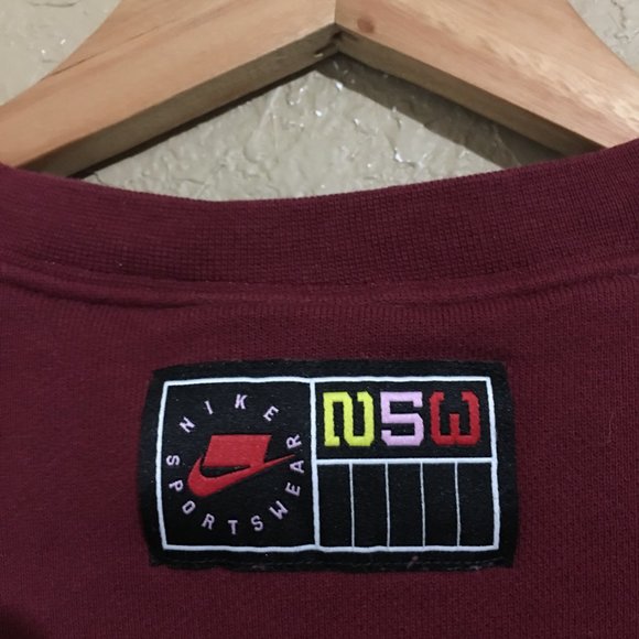Nike Sportswear Womens Small Maroon Sweatshirt Crewneck Cropped - Picture 4 of 7